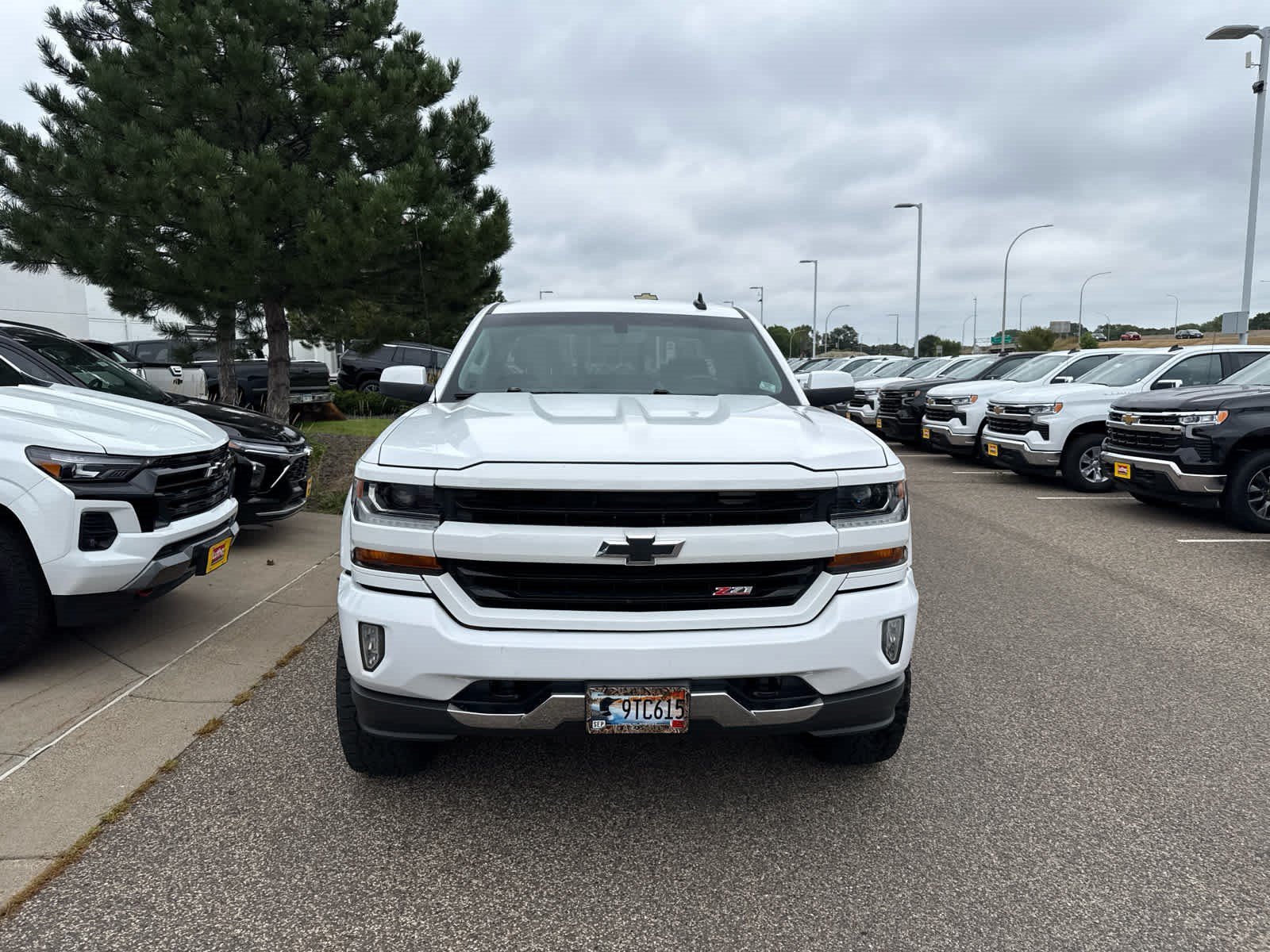 chevrolet silverado 1500 2018 1GCVKREC4JZ365639 image chevrolet silverado 1500 2018 1GCVKREC4JZ365639 image